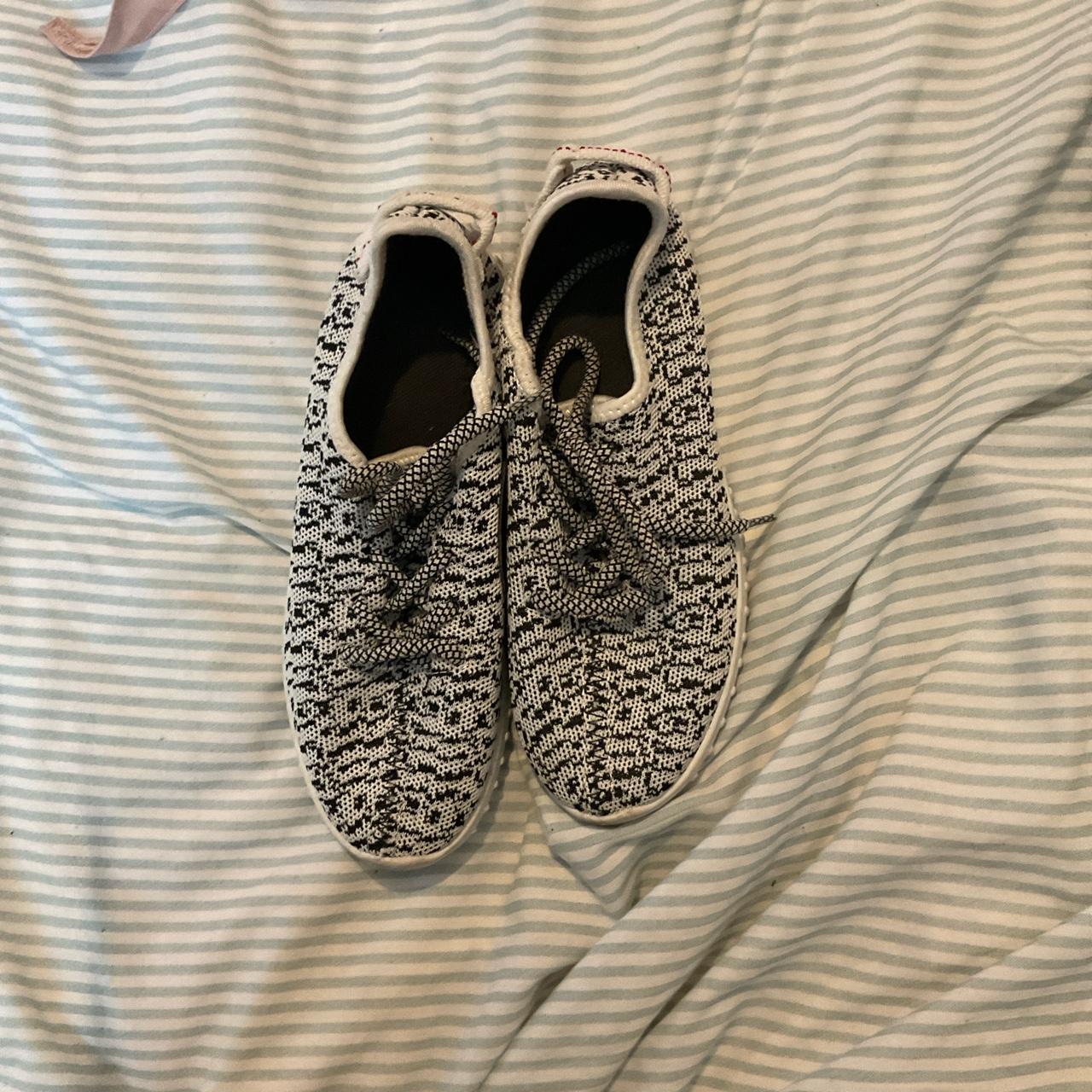 yeezy ladies trainers