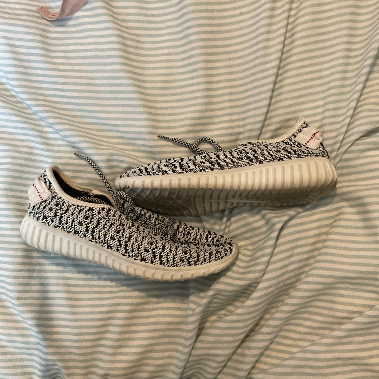 yeezy ladies trainers
