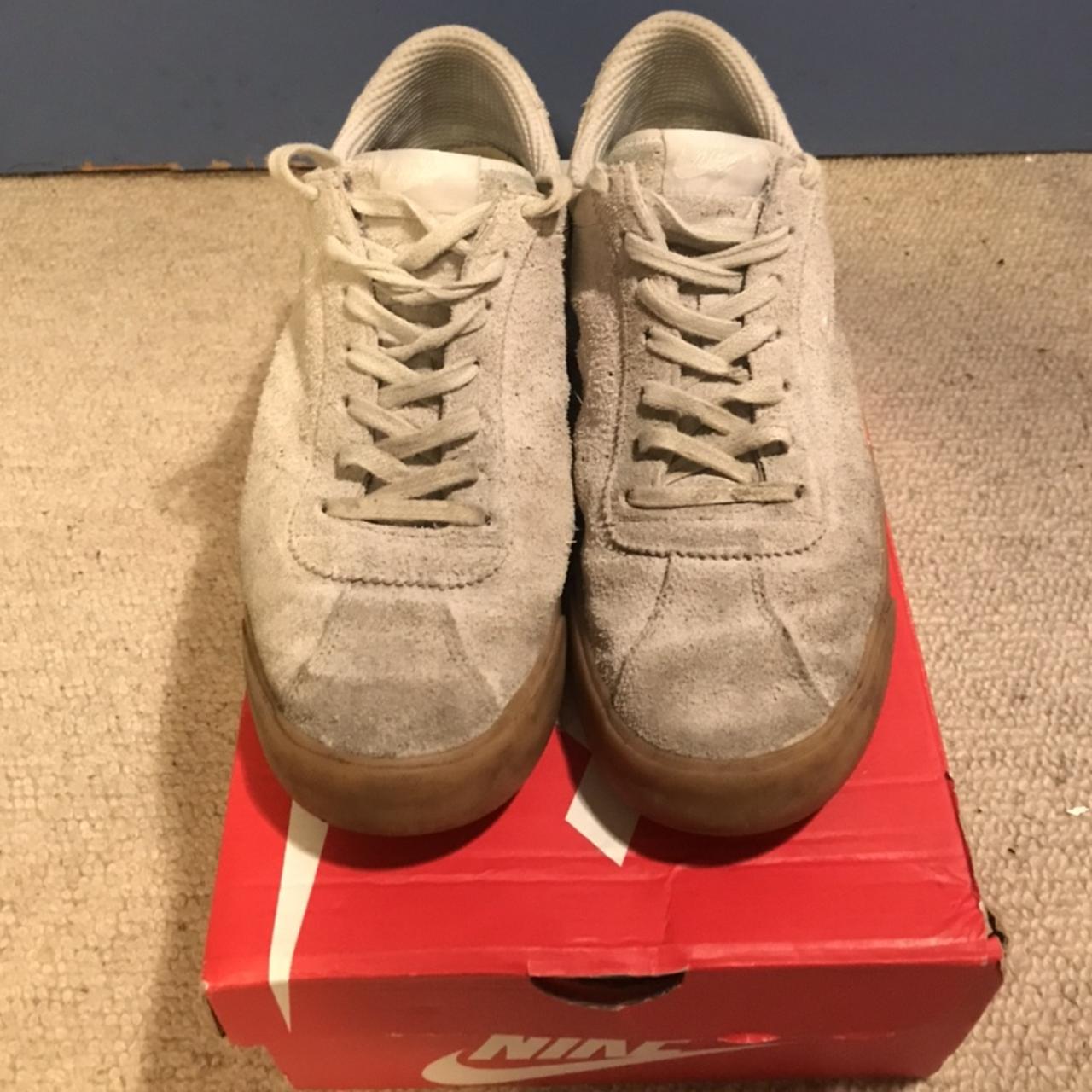 mens cream nike trainers
