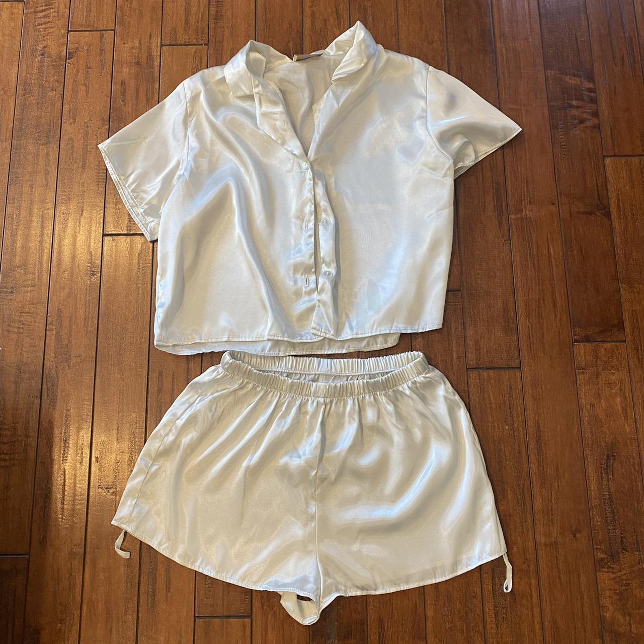 American Vintage Women's Cream and White Suit