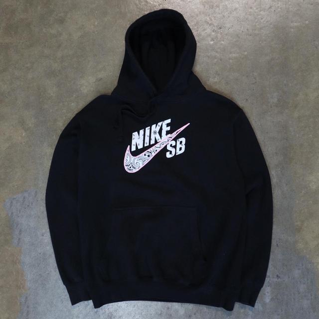 Nike SB x Travis Scott hoodie, Such a dope piece, 🏷...