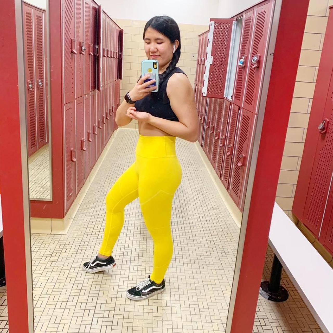 Alphalete hotsell yellow leggings