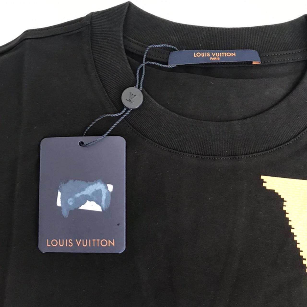 Louis Vuitton Green Striped T-Shirt Size - Depop