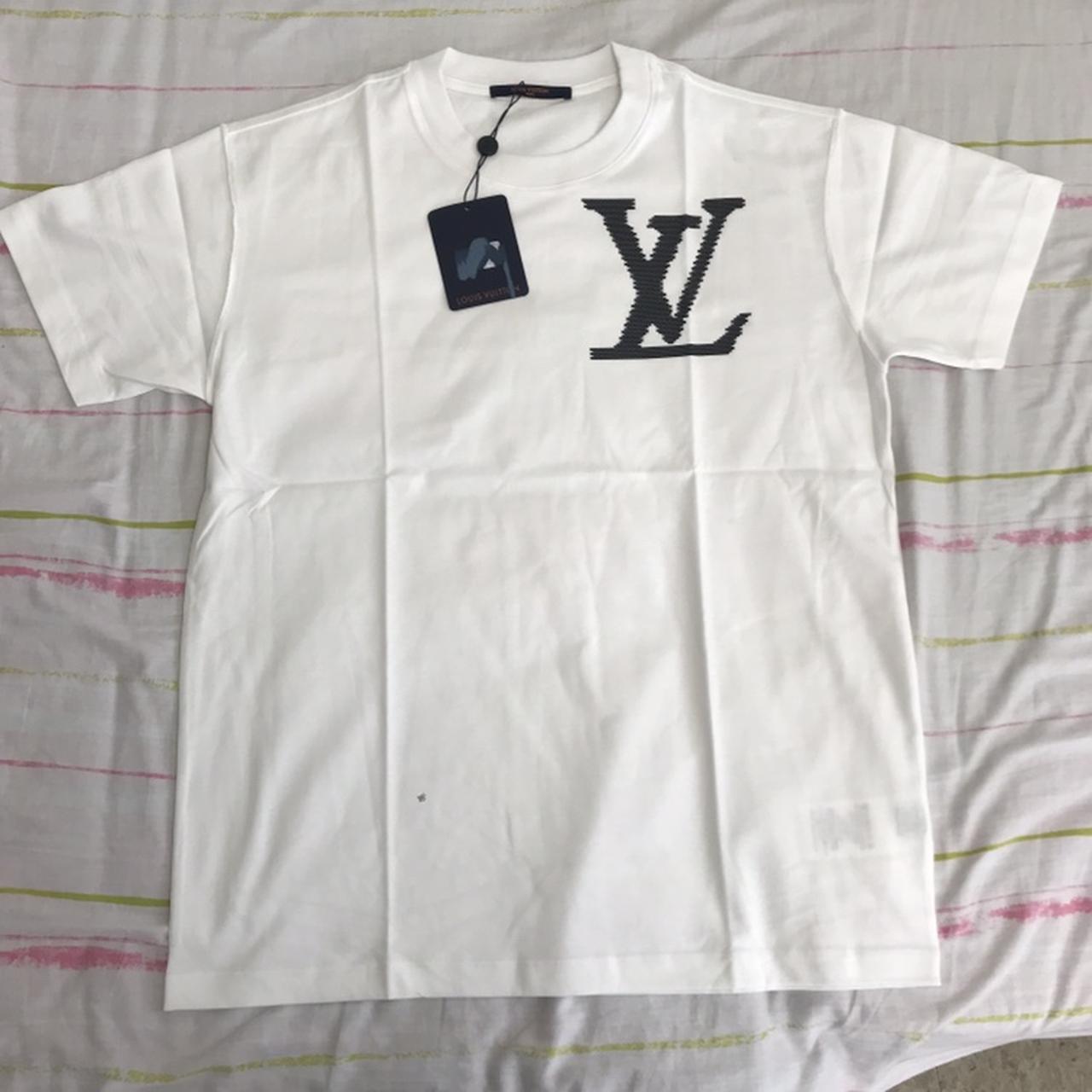 💯 authentic Louis Vuitton réversible logo tshirt - Depop