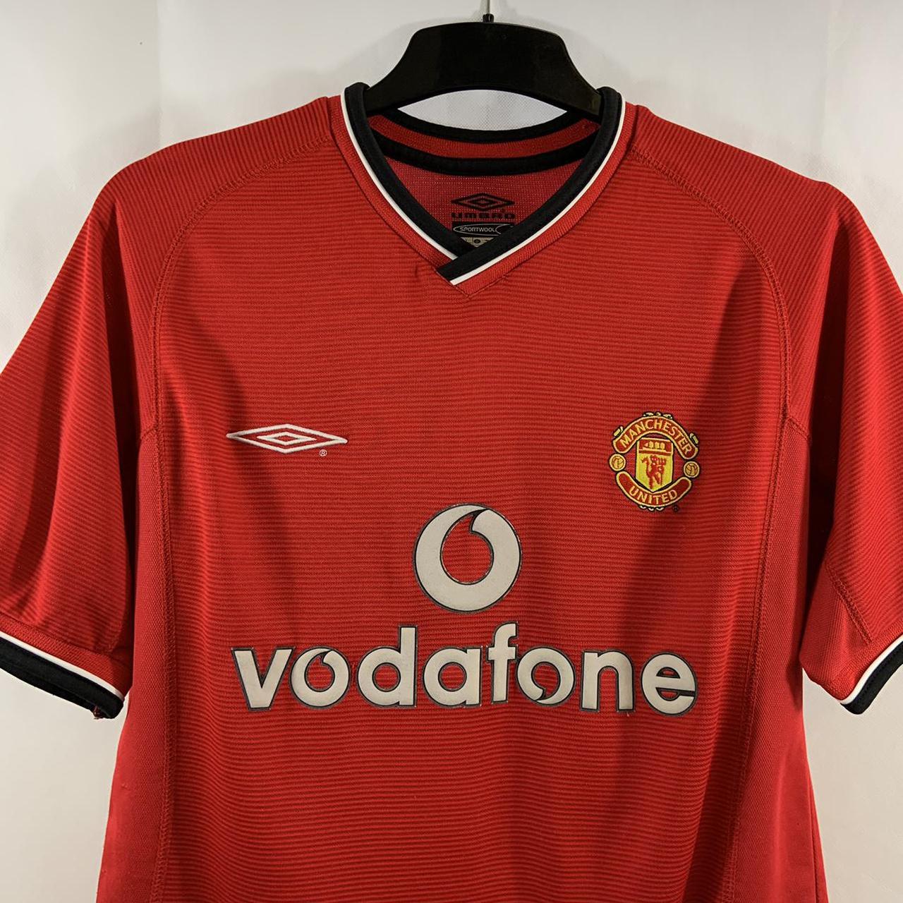 Manchester United Home Football Shirt 2000/02 Adults... - Depop