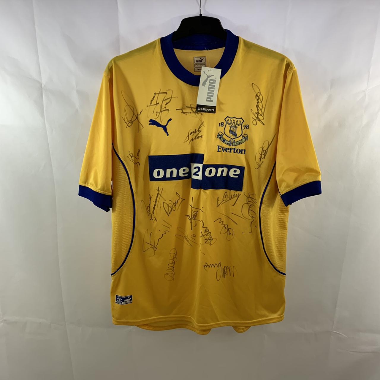 BNWT Everton Signed Away Football Shirt 2000/01... - Depop