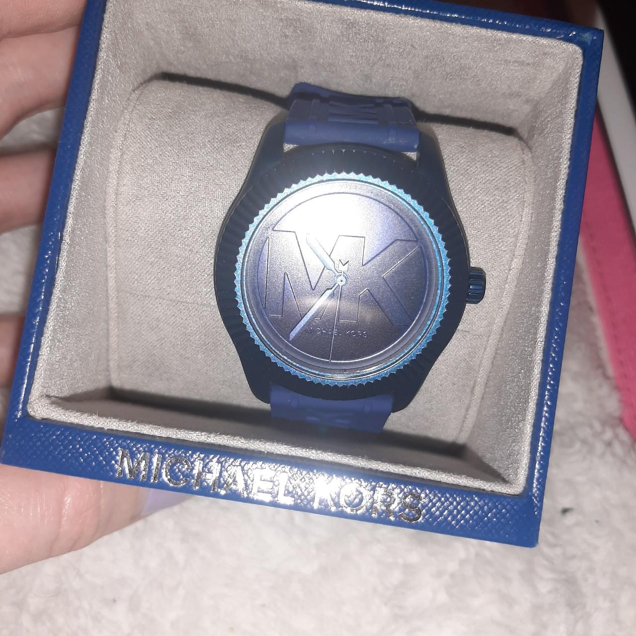 Michael kors hot sale fitbit watches