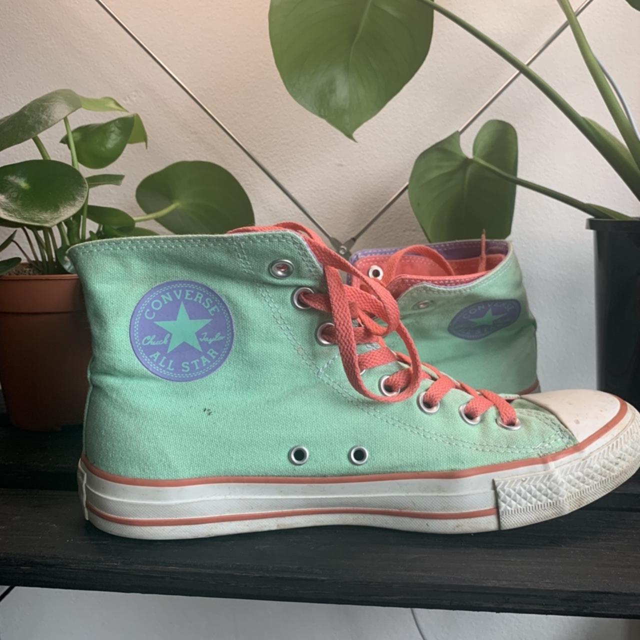 Tri-coloured Work only a handful of