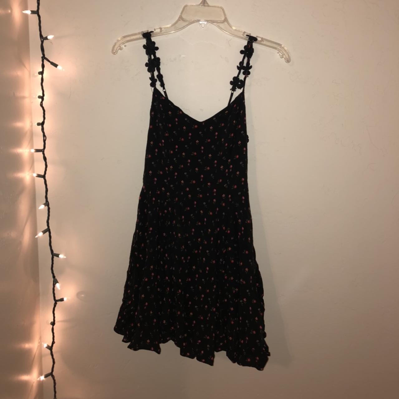 the sweetest little floral dress from Urban... - Depop