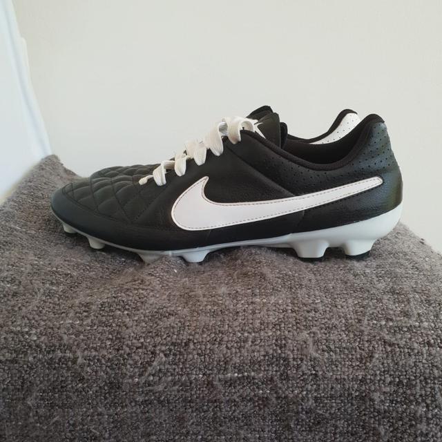 nike tiempo känguruleder