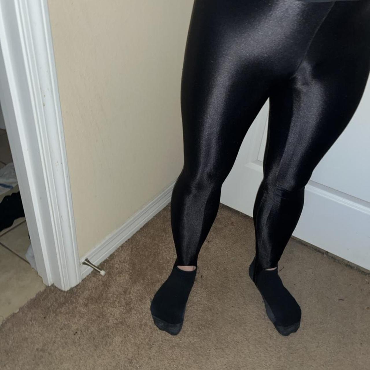 Beautiful shiny 80s vintage style leggings with a - Depop