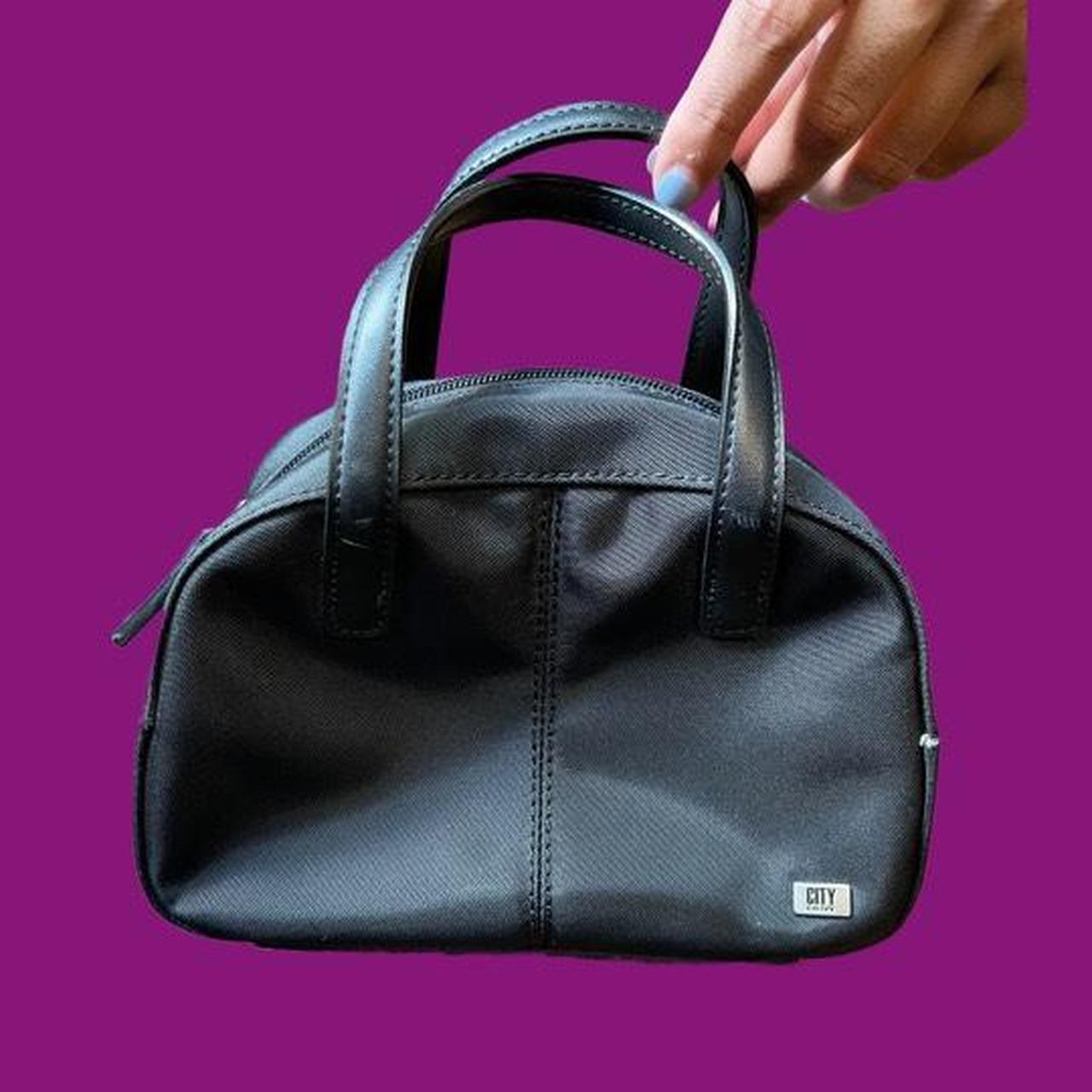 Product Image 1 - vintage dkny small bag 🌟

-