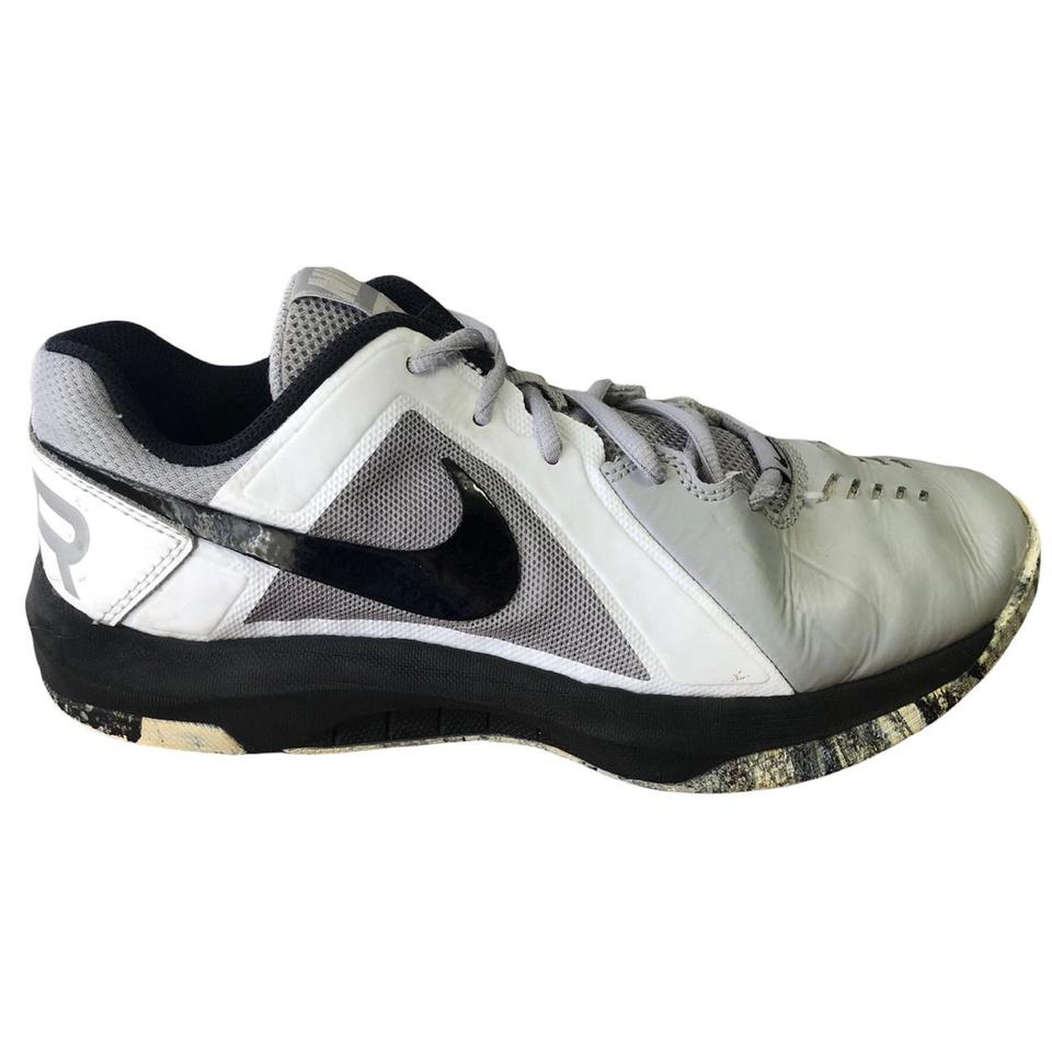 Nike men's air clearance mavin low basketball shoe