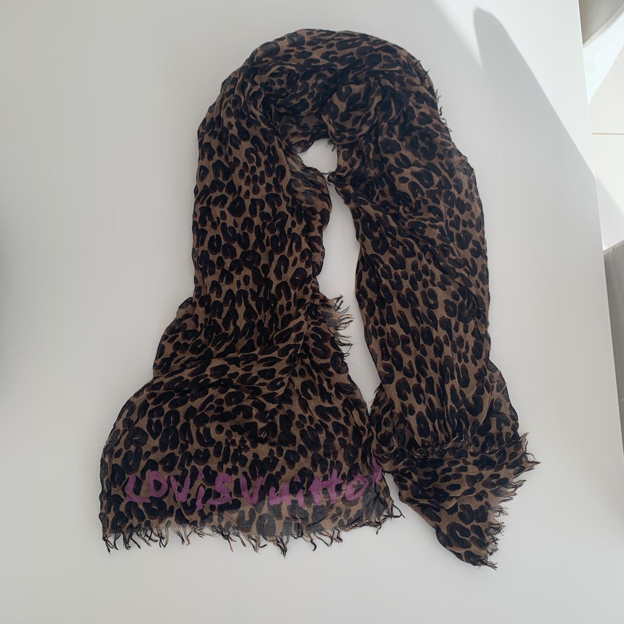 Louis Vuitton Leopard scarf  Fashion, Lv scarf, Copenhagen