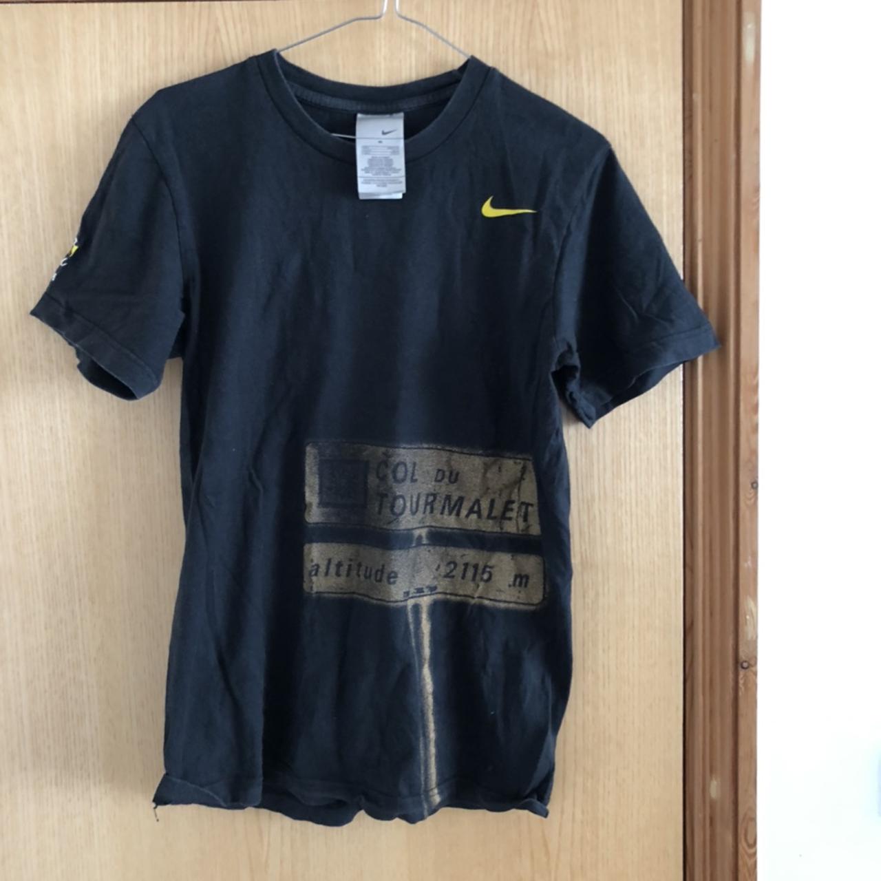 t shirt nike col