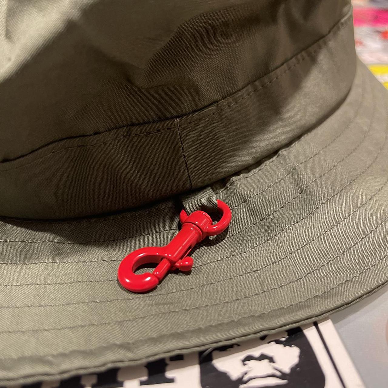 Supreme Bolt Snap Crusher Olive M/L , Brand new,...