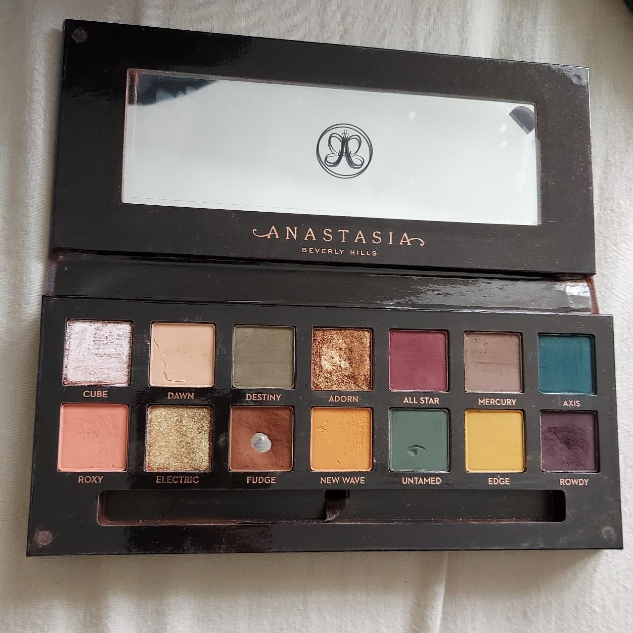 Anastasia Beverly Hills Makeup | Depop