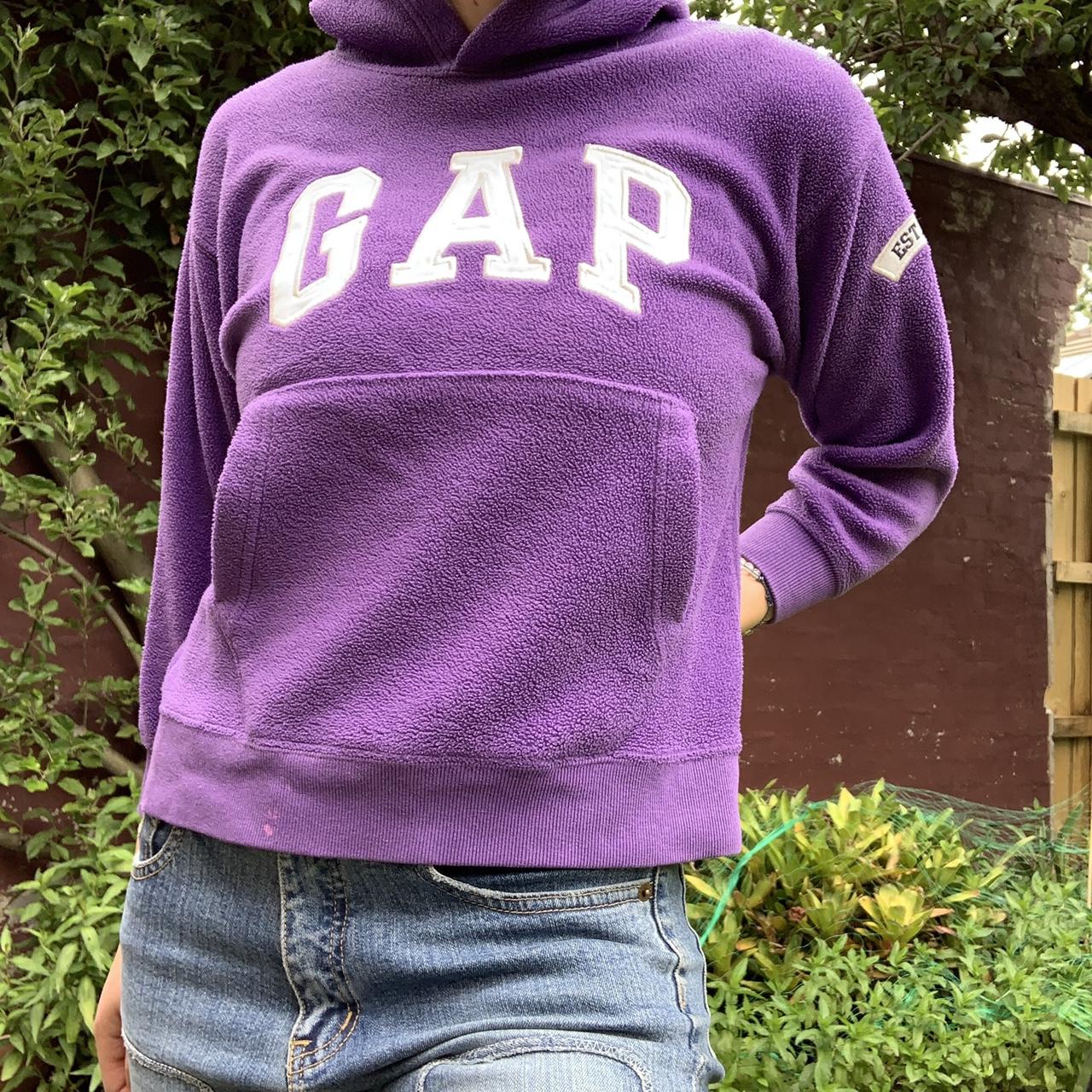 depop gap hoodie