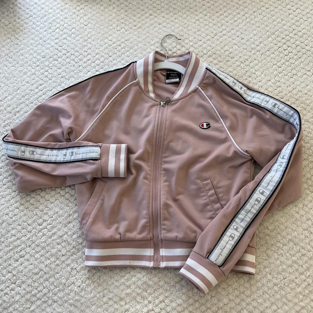 Product Image 3 - Champion Jacket 

Size small 



excellent
