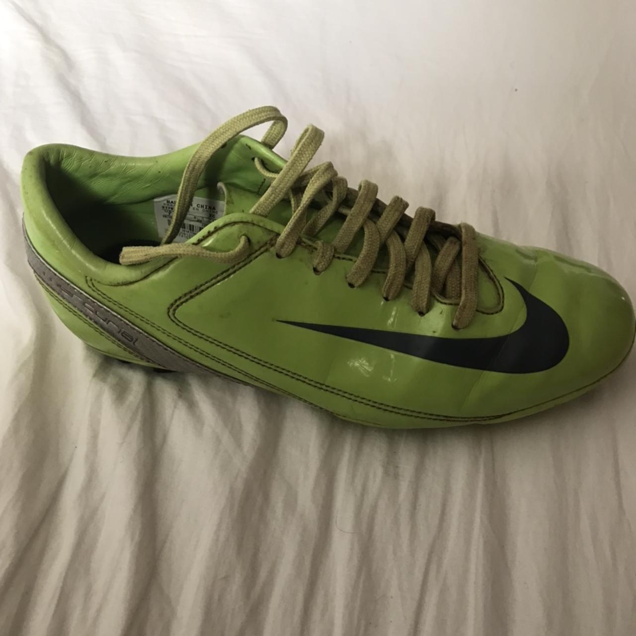 nike mercurial vapor 2000