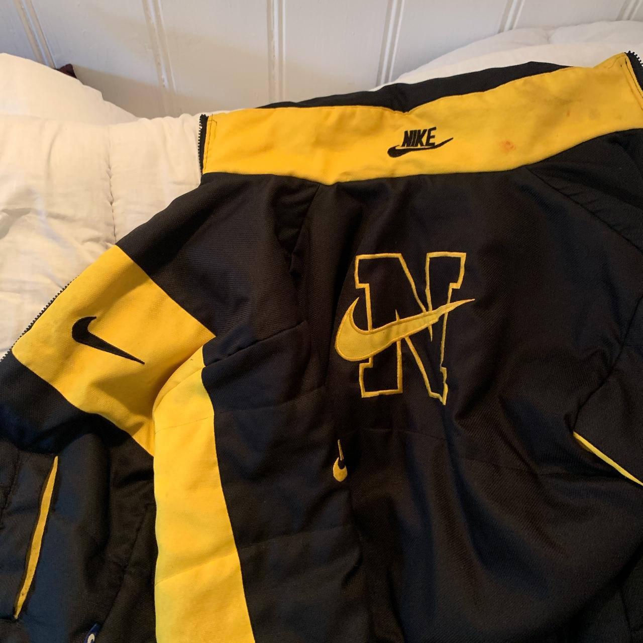 Nike jacket black and cheap yellow