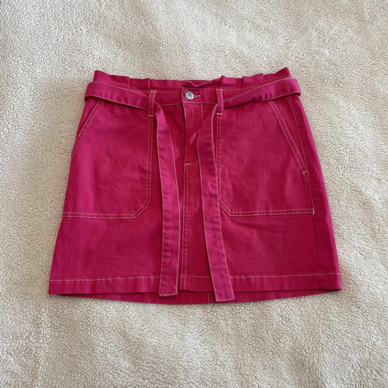 ☆ pink cargo mini skirt ☆   DM FOR BUNDLE... - Depop