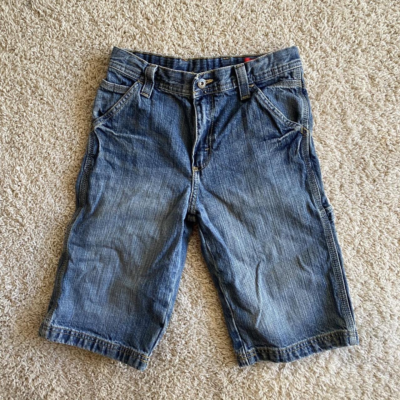 wrangler carpenter style jean shorts outseam... Depop