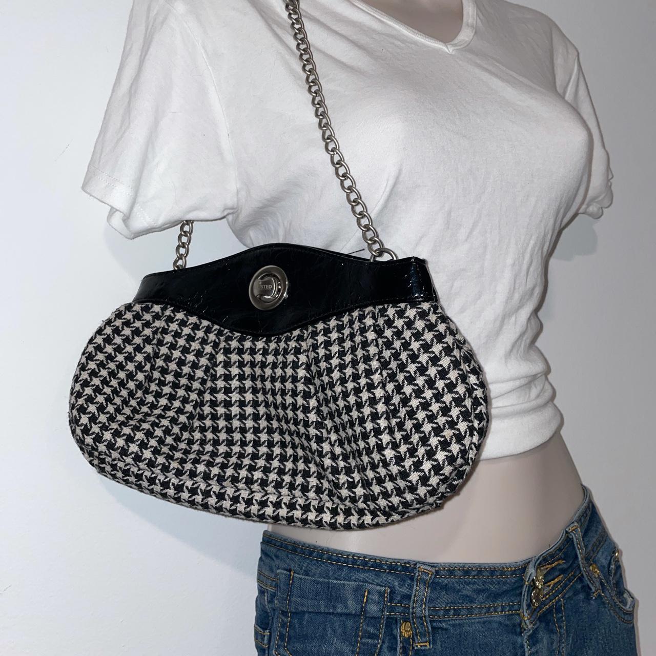 Product Image 1 - Kenneth Cole handbag 🖤


Brand: Kenneth