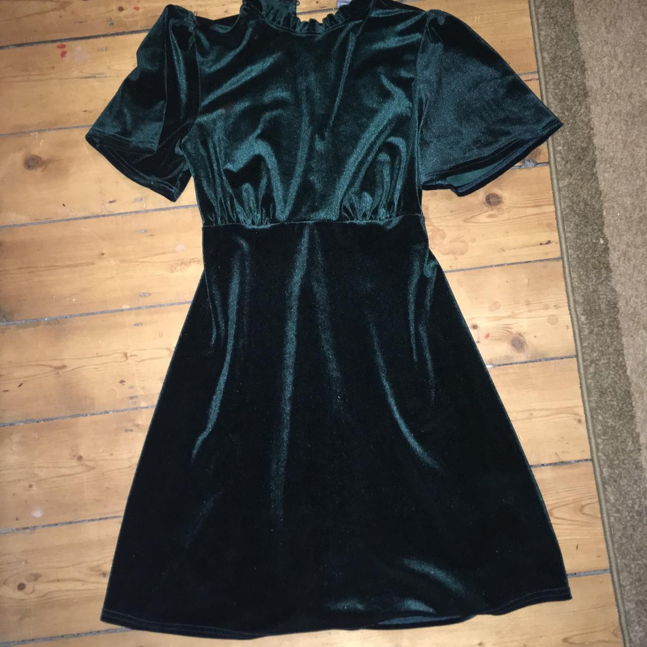 Green velvet sale dress primark