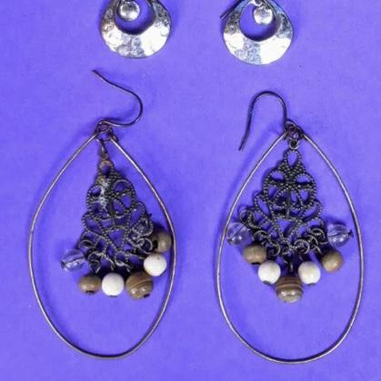 Product Image 3 - the miranda earring set 🌲