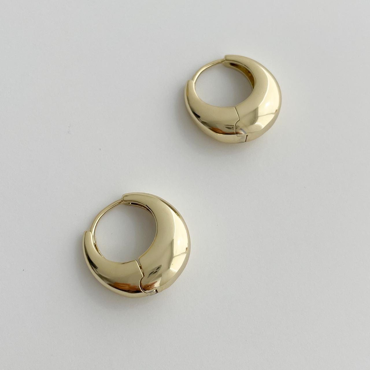 Small Gold Hoops 14K gold plated brass, tarnish... Depop