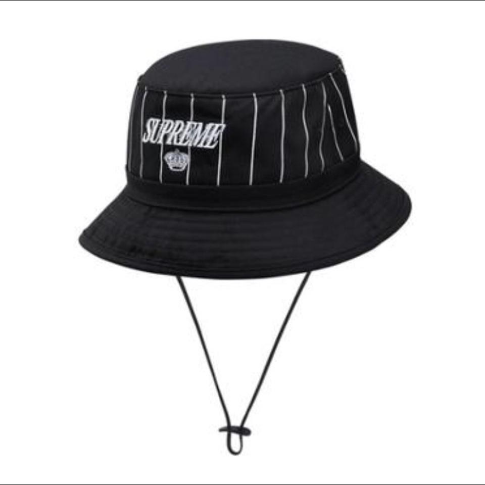 Supreme Pinstripe Bucket Hat Black/Red-Grey 32900 