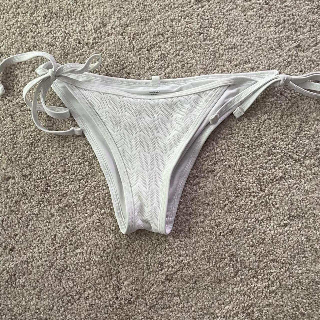 Aerie Women's White Bikiniandtankinibottoms Depop