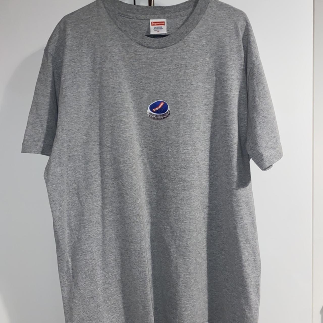 Grey supreme bottle cap tee, 9.5/10 condition, Selling...