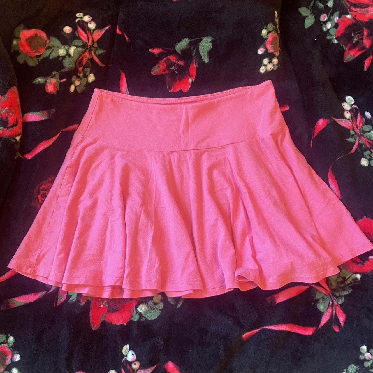 Old Navy Y2K Low Rise Pleated Pink Mini Skirt Size... - Depop