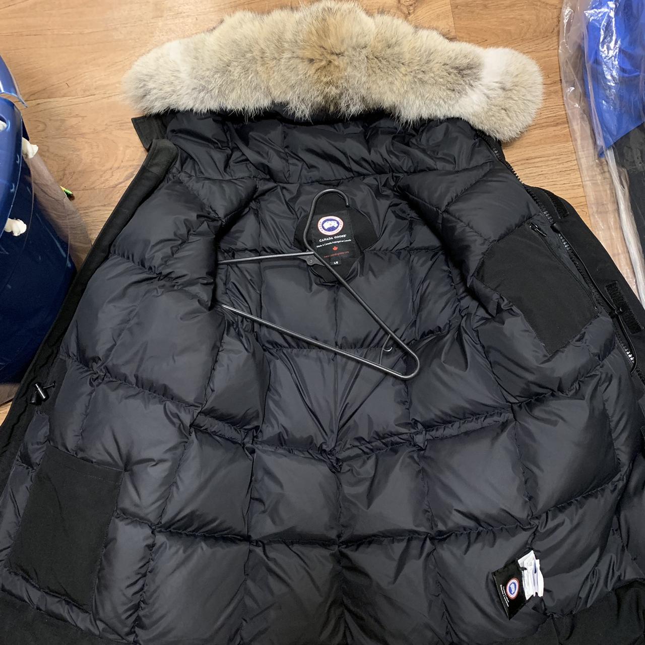 Canada goose discount jacket inside