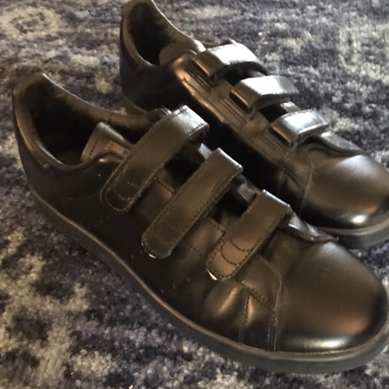 ADIDAS ORIGINAL STAN SMITH ALL BLACK VELCRO Depop