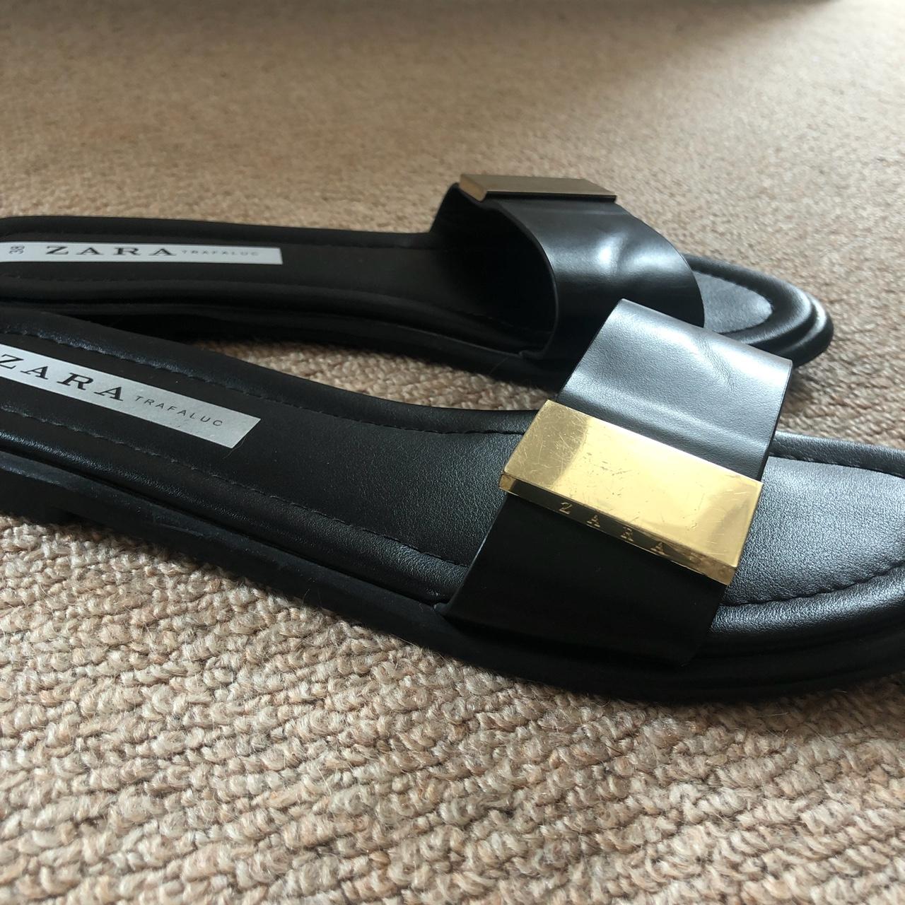 Zara discount black slides