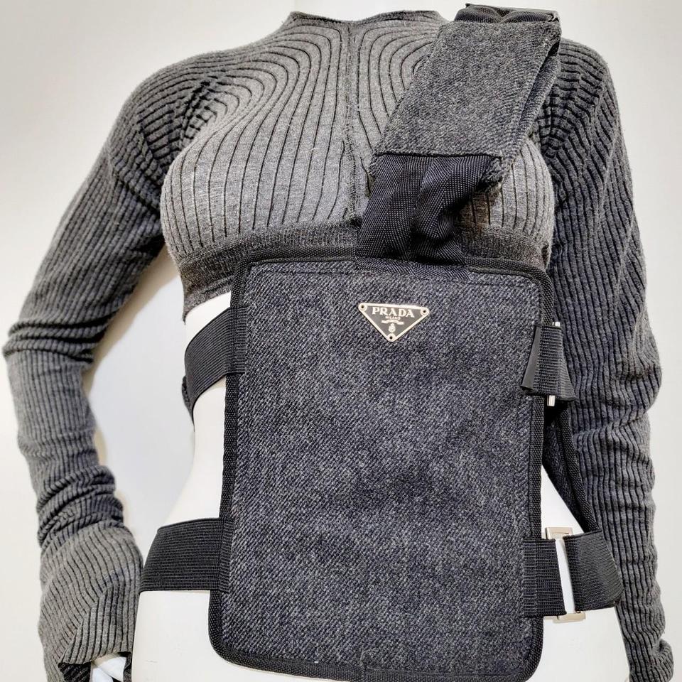 Prada chest online rig