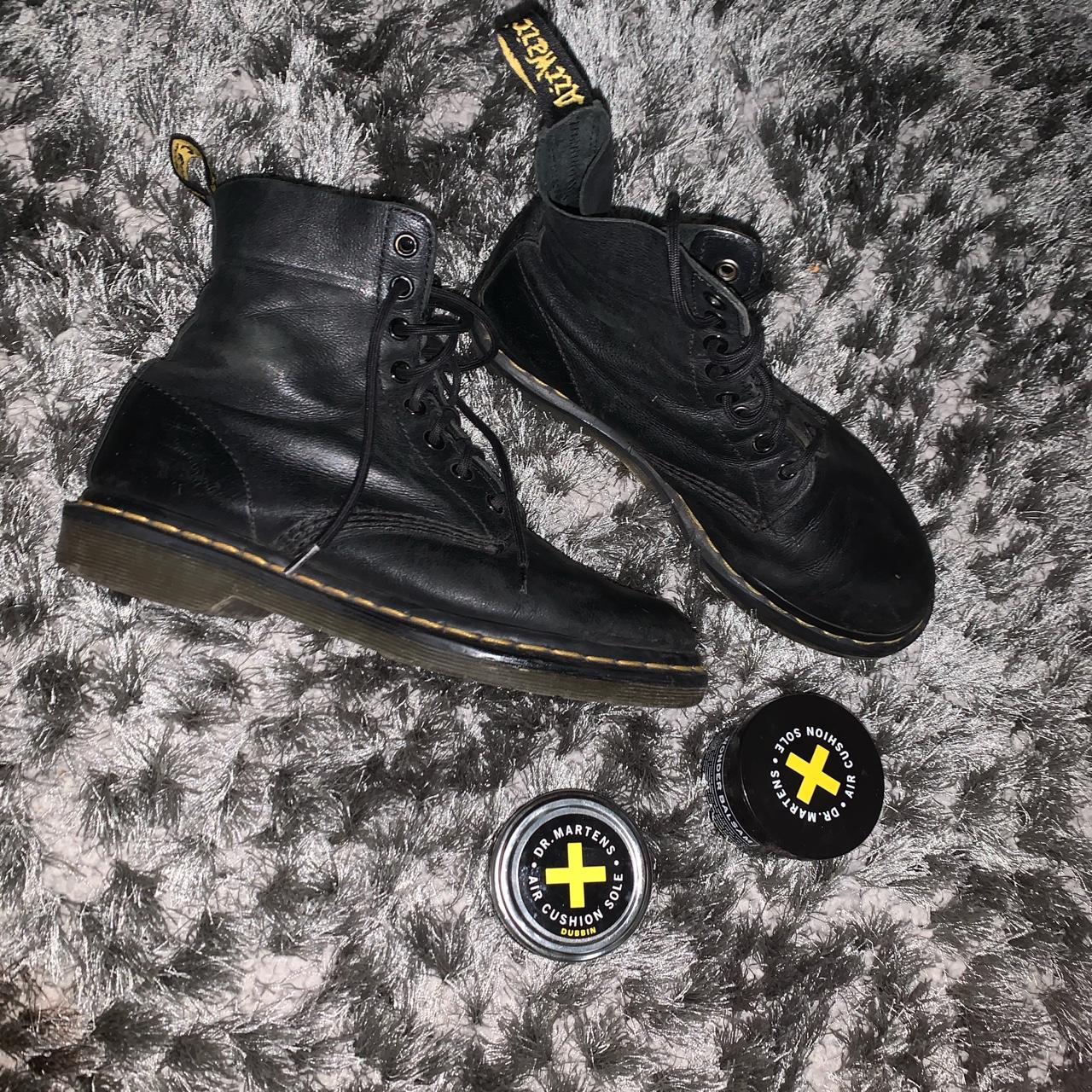 classic doc martens <3, minor scuff marks