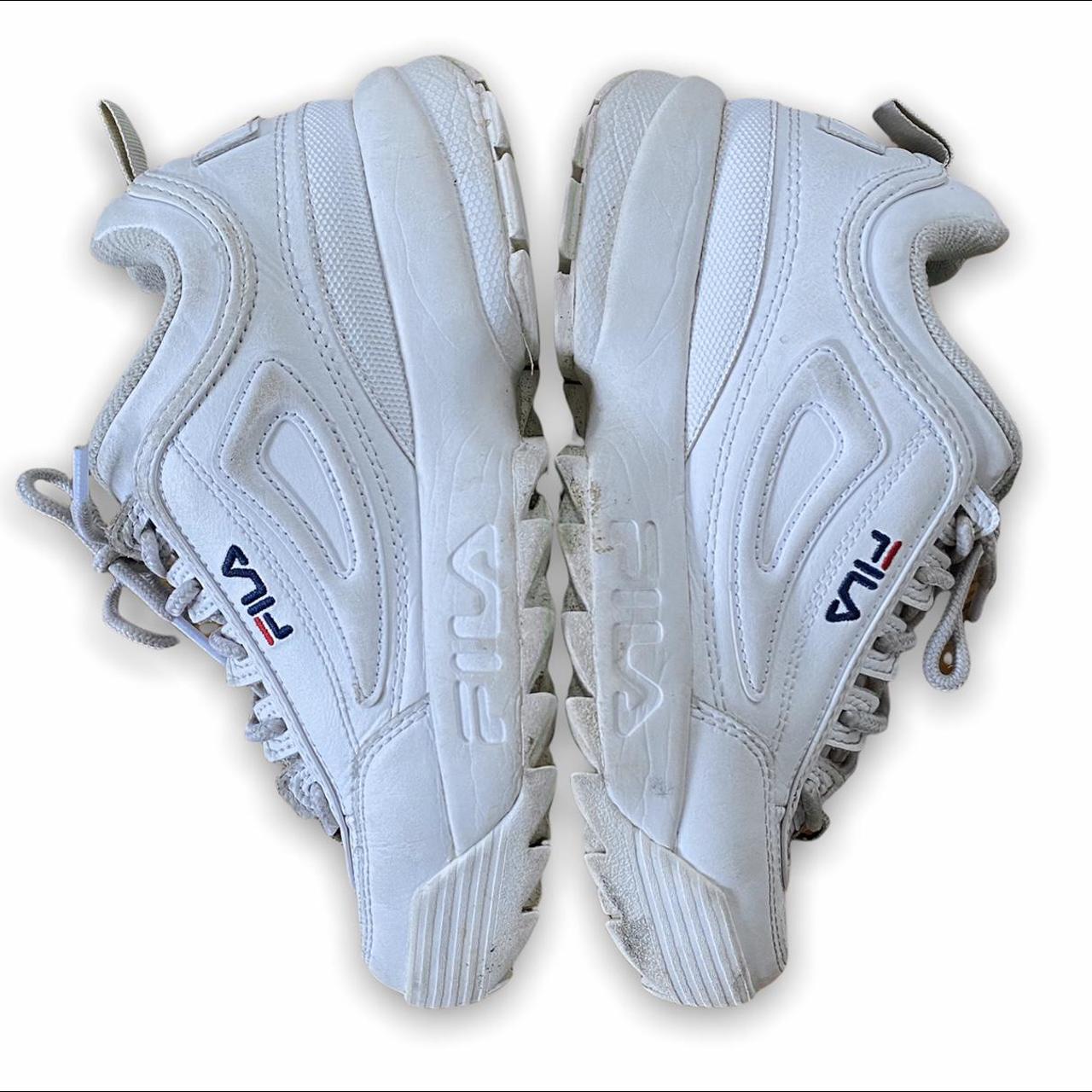 Fila shoes store women white