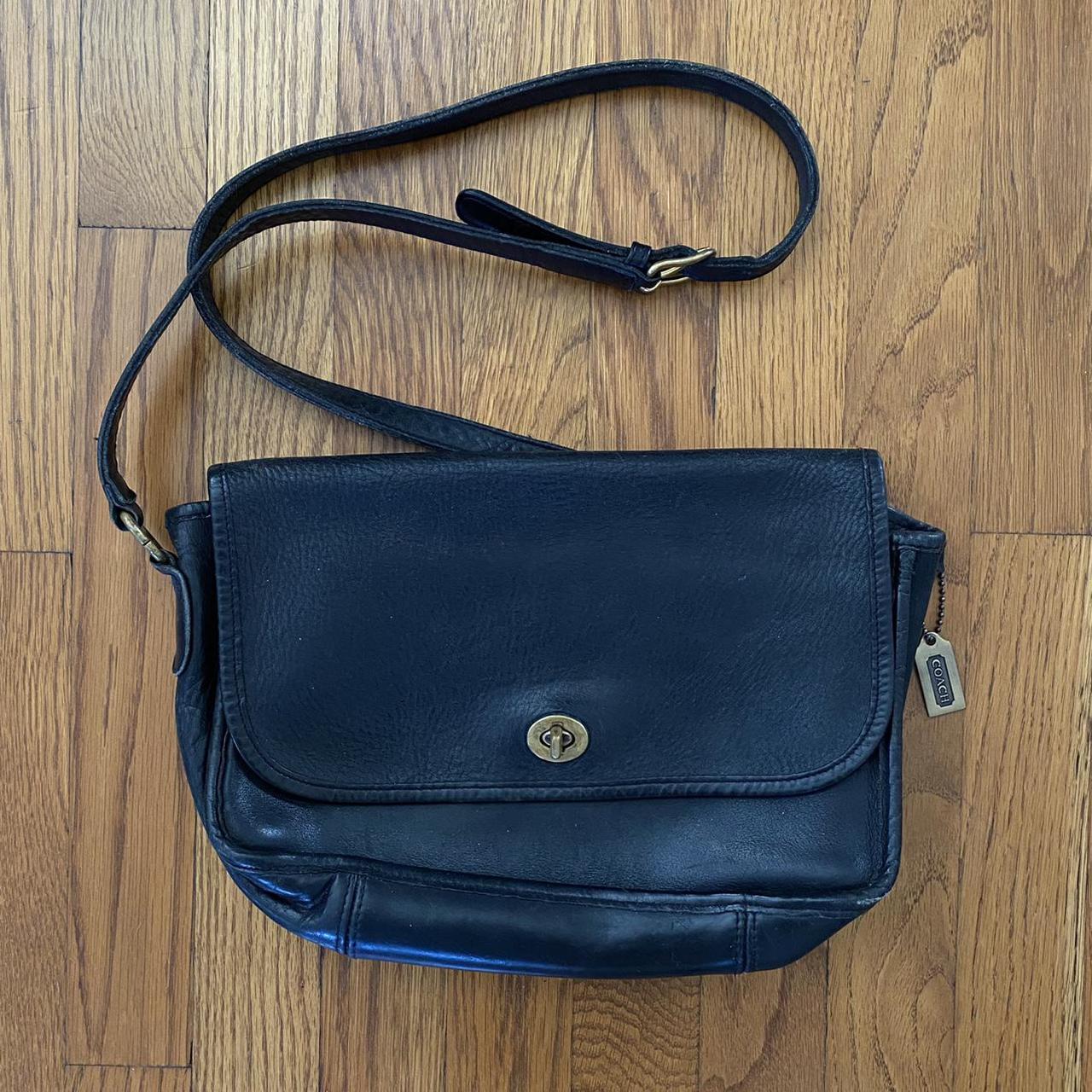 Vintage black leather Coach bag. Unisex, can be worn - Depop