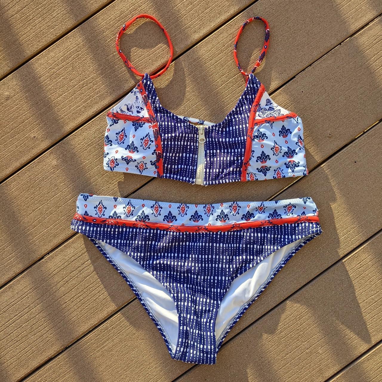 Women's Blue and Red Bikinis-and-tankini-sets | Depop