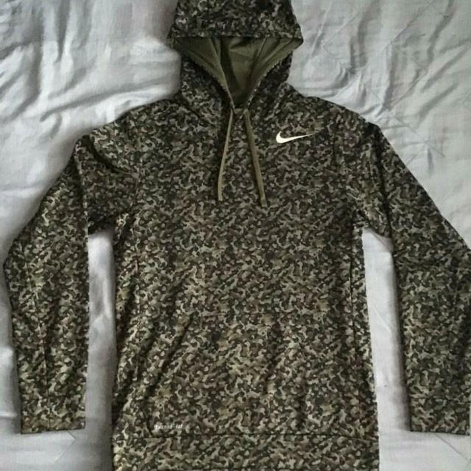 Nike Boston Red Sox Therma-fit hoodie Large printed - Depop