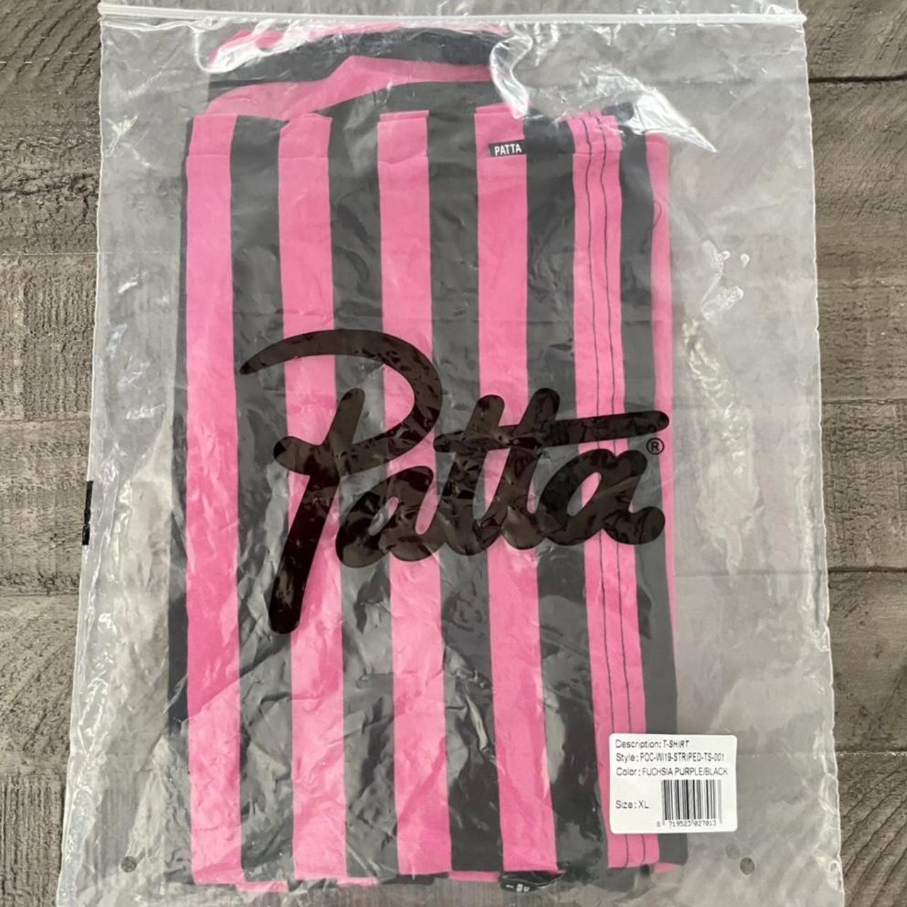 Patta Men's Pink and Black T-shirt