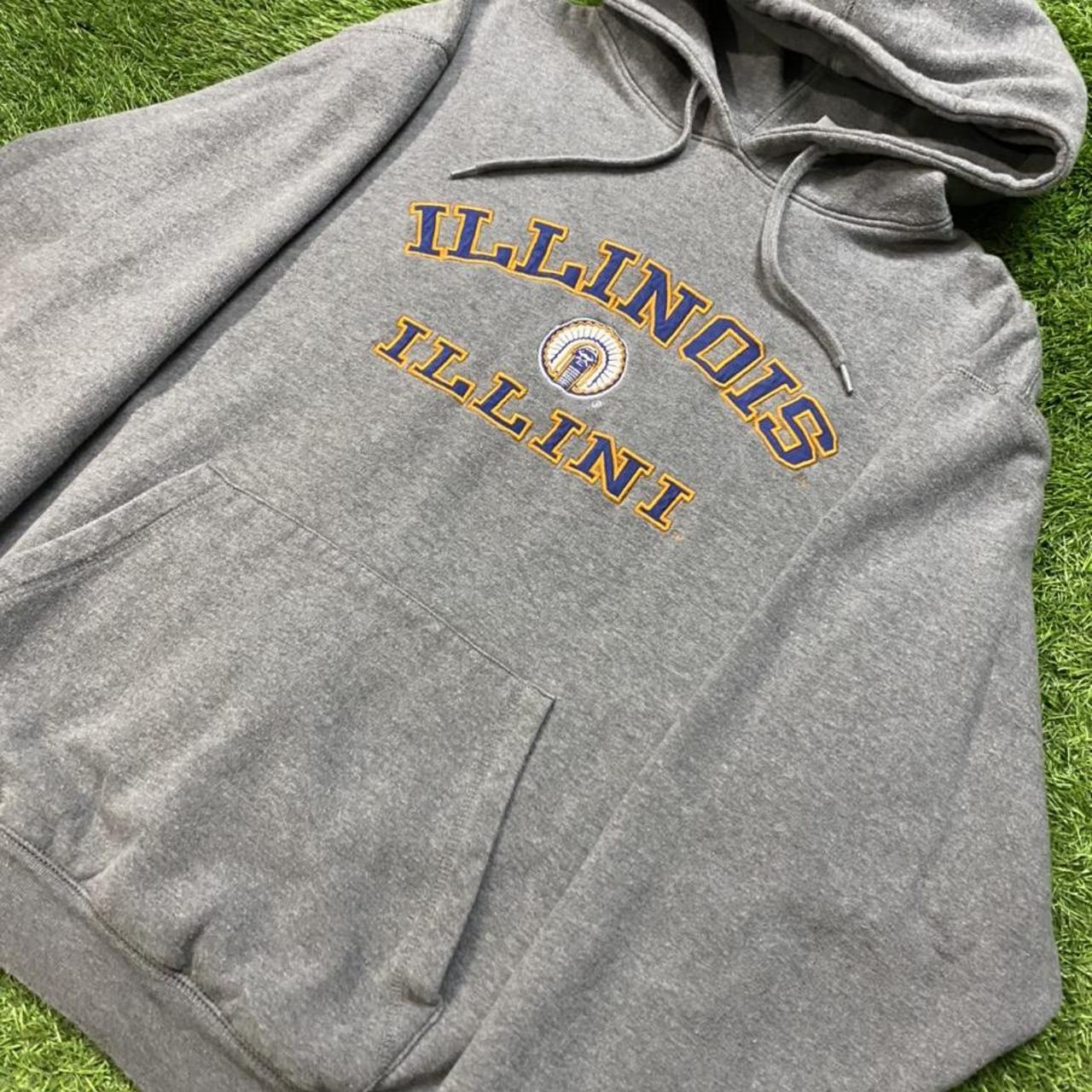 Product Image 2 - Vintage University of Illinois Hoodie!
Condition: