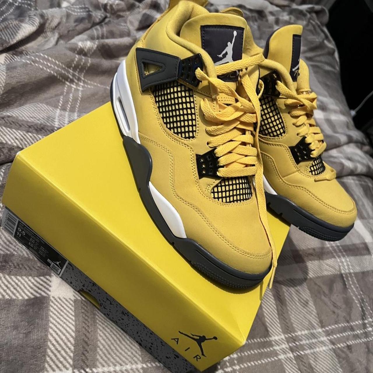 Jordan 4 lightnings brand new DEADSTOCK - Depop