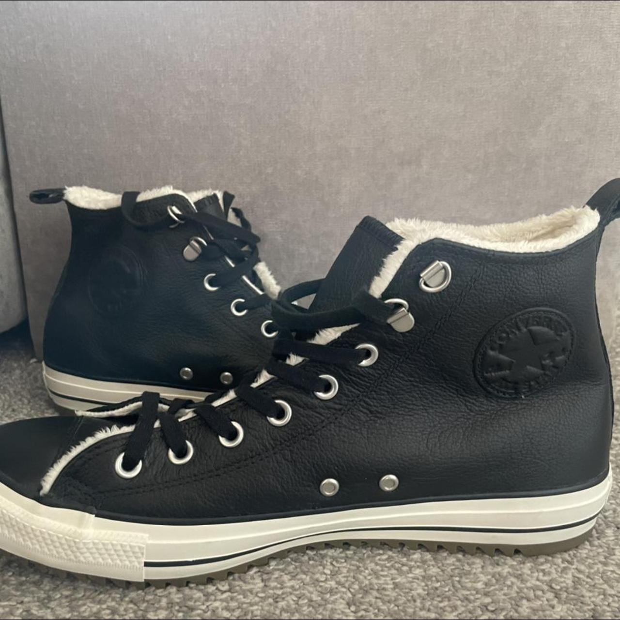 Leather converse deals fur lined