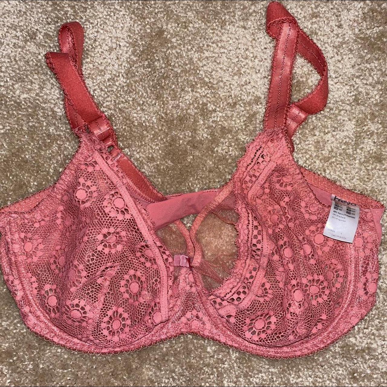 This bra is a Freya. 36G. Very supportive very - Depop