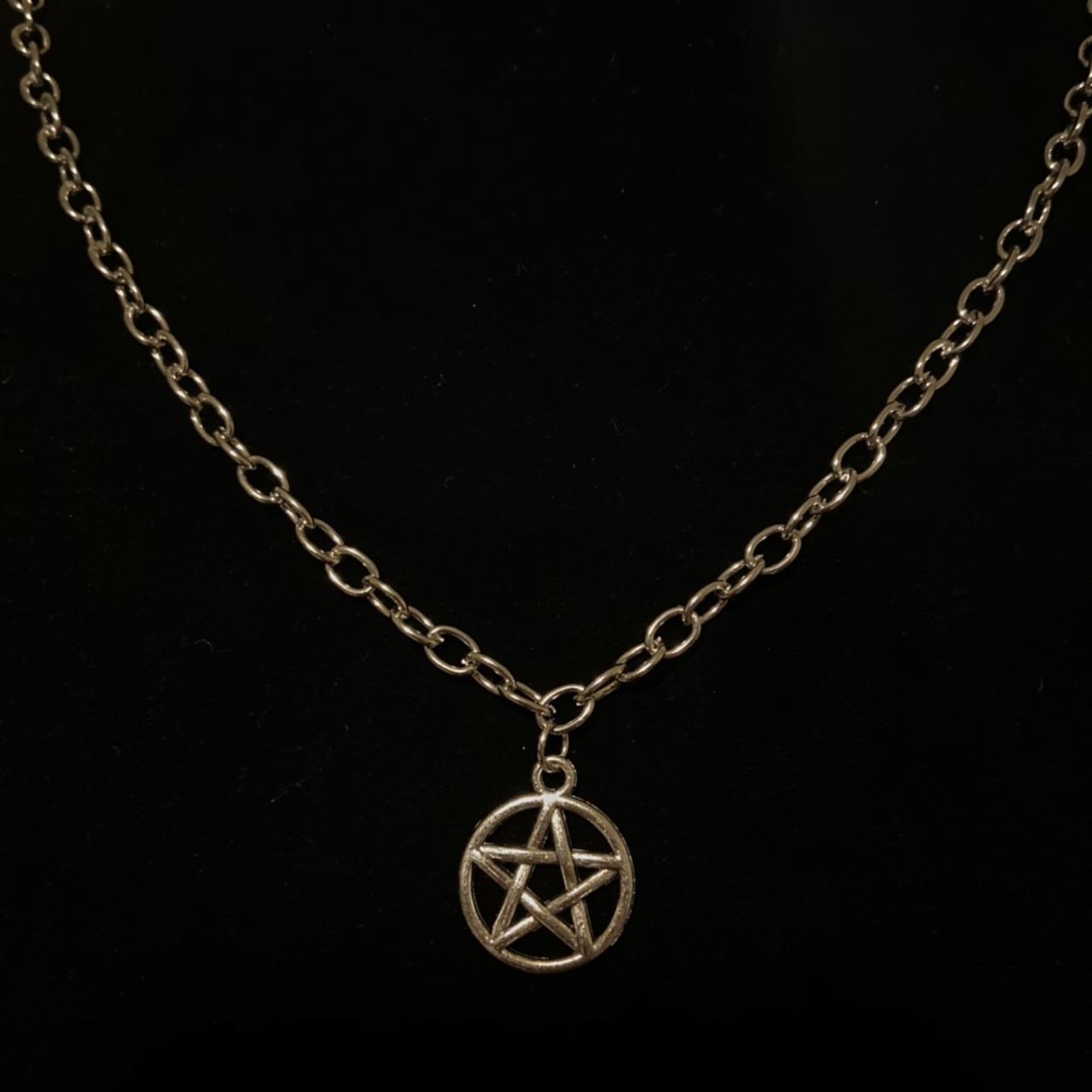 silver pentagram chain necklace / choker $3... - Depop